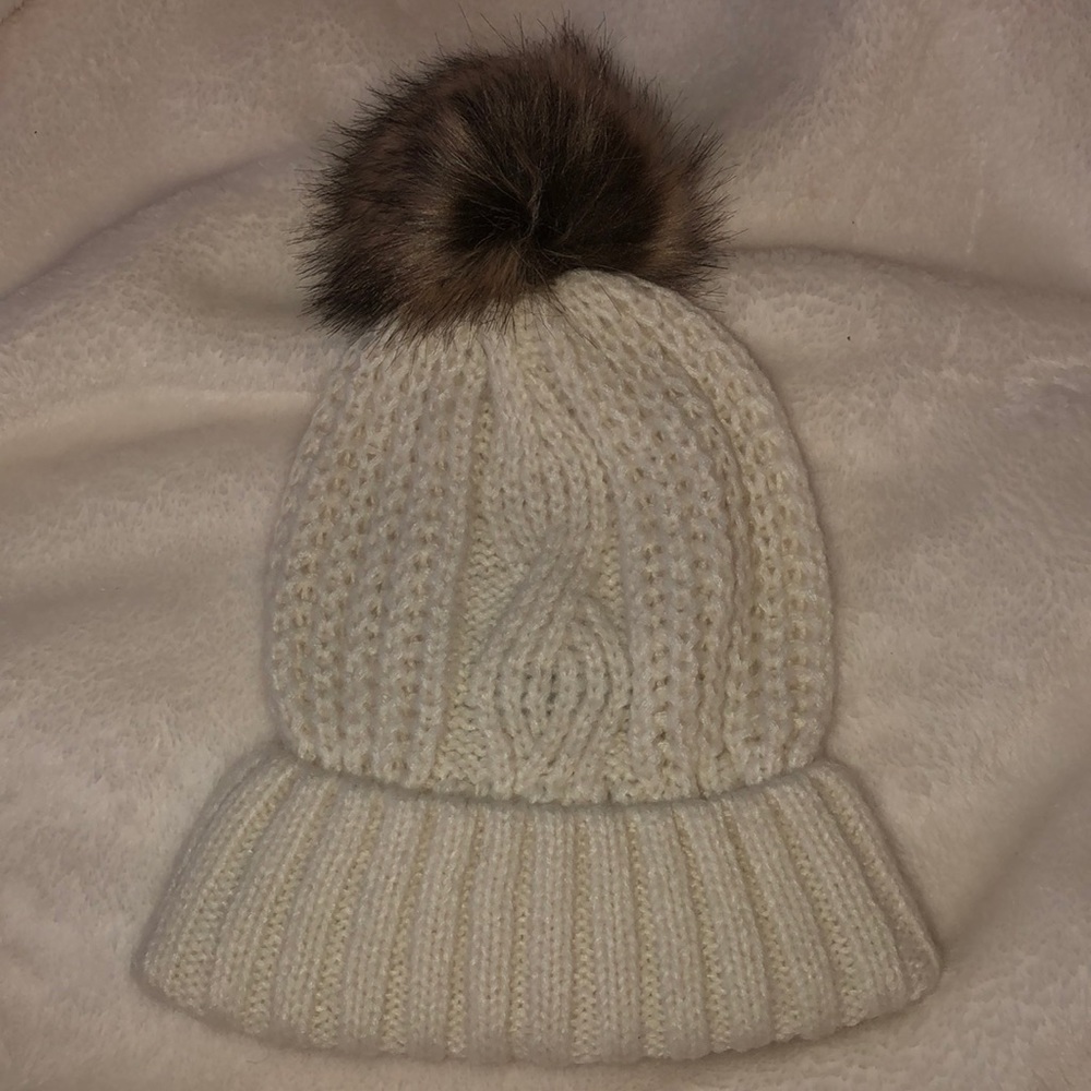 American Eagle winter hat